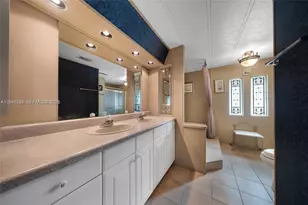 5298 NW 4th Terrace, Deerfield Beach, FL 33064 - Photo 13