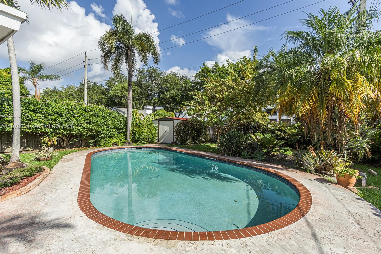1523 Liberty St - 1523 Liberty St, Hollywood, FL 33020 Luxury Property | Jose Angel Pina