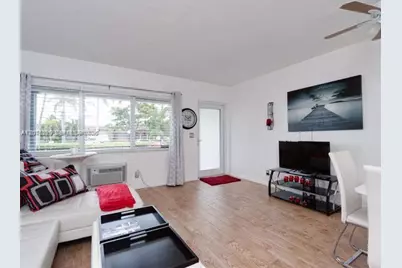 600 Layne Blvd #112, Hallandale Beach, FL 33009 - Photo 9