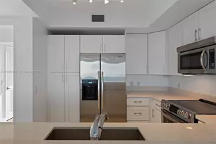 2641 N Flamingo Rd, Sunrise, FL 33323 - Photo 15