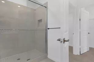805 SE 18th St, Homestead, FL 33034 - Photo 11