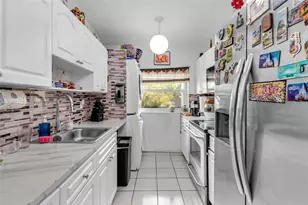 12202 SW 111th Ln, Miami, FL 33186 - Photo 9