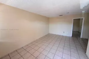 1154 W 35th St, Hialeah, FL 33012 - Photo 7