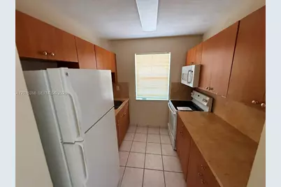 1154 W 35th St #223, Hialeah, FL 33012 - Photo 11