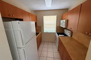 1154 W 35th St, Hialeah, FL 33012 - Photo 11