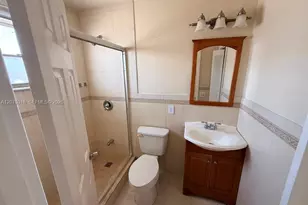 1154 W 35th St, Hialeah, FL 33012 - Photo 13