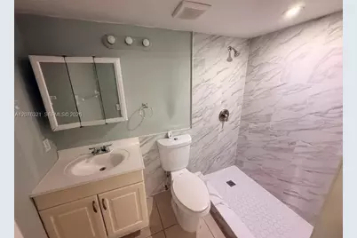 6950 W 6th Ave #225, Hialeah, FL 33014 - Photo 7