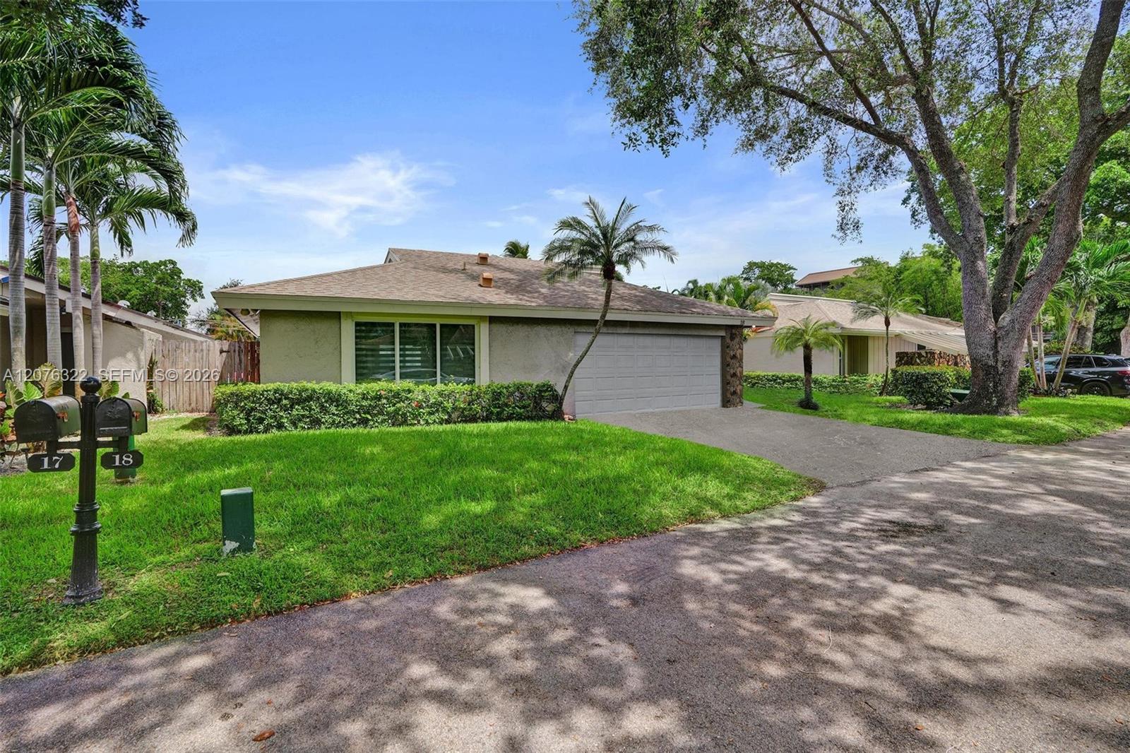 18 Boxwood Rd - 18 Boxwood Rd, Hollywood, FL 33021 Luxury Property | Jose Angel Pina
