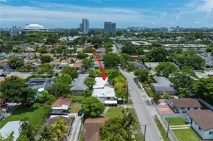 1701 NW 19th Ave, Miami, FL 33125 - Photo 7