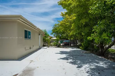 1701 NW 19th Ave #1701, Miami, FL 33125 - Photo 15