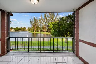 3670 Inverrary Dr, Lauderhill, FL 33319 - Photo 19