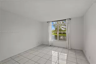 3670 Inverrary Dr, Lauderhill, FL 33319 - Photo 15