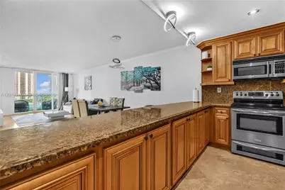19370 Collins Ave #919, Sunny Isles Beach, FL 33160 - Photo 17