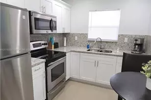 1723 Wiley St, Hollywood, FL 33020 - Photo 3
