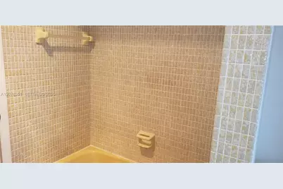 8320 NW 24th Ct, Pembroke Pines, FL 33024 - Photo 27