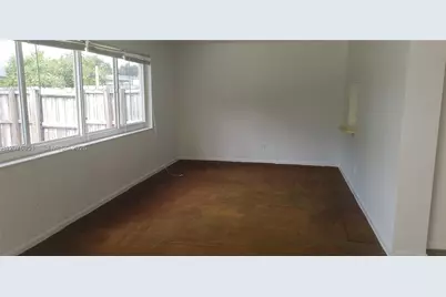 8320 NW 24th Ct, Pembroke Pines, FL 33024 - Photo 41