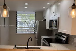 1520 Whitehall Dr, Davie, FL 33324 - Photo 5