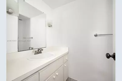 7620 Carlyle Ave #606, Miami Beach, FL 33141 - Photo 11