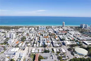 7620 Carlyle Ave, Miami Beach, FL 33141 - Photo 29