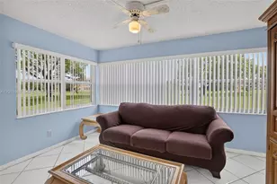 9721 Sunrise Lakes Blvd, Sunrise, FL 33322 - Photo 17