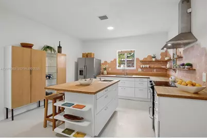 8230 NE 1st Pl, Miami, FL 33138 - Photo 19