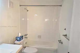 500 NE 2nd St, Dania Beach, FL 33004 - Photo 15