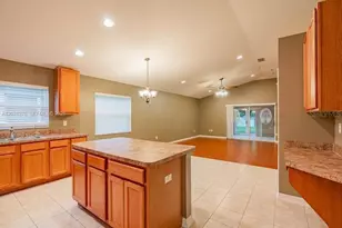 311 Delwood Breck St, Other City - In The State Of Florida, FL 33570 - Photo 25