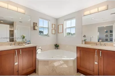118 Zamora Ave #307, Coral Gables, FL 33134 - Photo 13