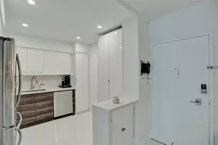 500 Bayview Dr, Sunny Isles Beach, FL 33160 - Photo 9