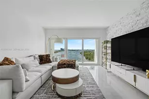 500 Bayview Dr, Sunny Isles Beach, FL 33160 - Photo 15