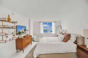 500 Bayview Dr, Sunny Isles Beach, FL 33160 - Photo 9