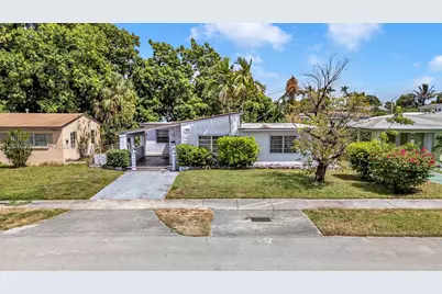 835 NW 84th St, Miami, FL 33150 - Photo 1