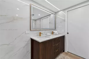 2301 Collins Ave, Miami Beach, FL 33139 - Photo 9