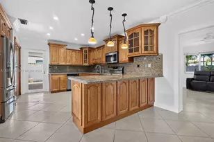 8936 SW 11th St, Miami, FL 33174 - Photo 23