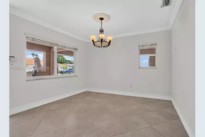 8936 SW 11th St, Miami, FL 33174 - Photo 9
