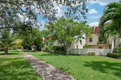 1655 NE 115th St #21B, Miami, FL 33181 - Photo 29