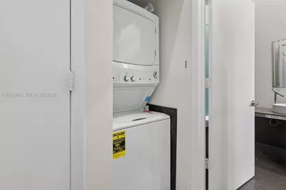 485 Brickell Ave #2807, Miami, FL 33131 - Photo 19