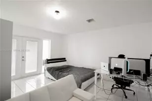 14615 SW 142nd Pl Cir, Miami, FL 33186 - Photo 15