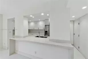 90 Edgewater Dr, Coral Gables, FL 33133 - Photo 9