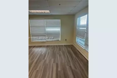 11421 NW 122nd St, Medley, FL 33178 - Photo 5
