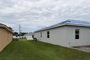 1649 SW Merchant Ln, Port Saint Lucie, FL 34953 - Photo 9