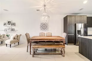 519 SW 91st Pl, Miami, FL 33174 - Photo 11