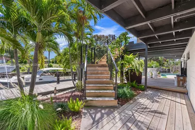 516 NE 6th Ave, Deerfield Beach, FL 33441 - Photo 17