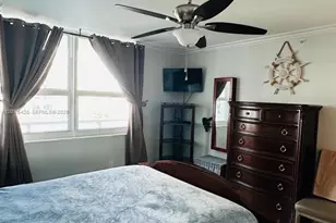 1155 Brickell Bay Dr, Miami, FL 33131 - Photo 13