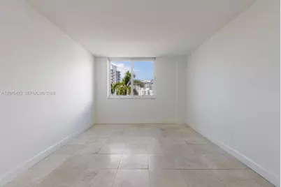 1621 Bay Rd #604, Miami Beach, FL 33139 - Photo 15