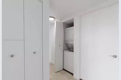 1621 Bay Rd #604, Miami Beach, FL 33139 - Photo 13