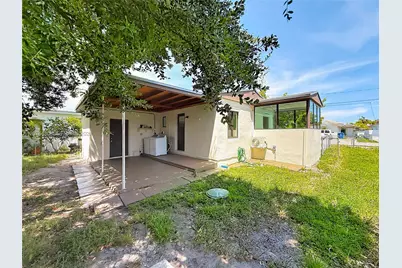 230 NW 56th Ct, Miami, FL 33126 - Photo 23