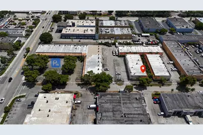 1600 W 38th Pl, Hialeah, FL 33012 - Photo 17