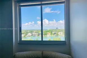 6422 Collins Ave, Miami Beach, FL 33141 - Photo 17