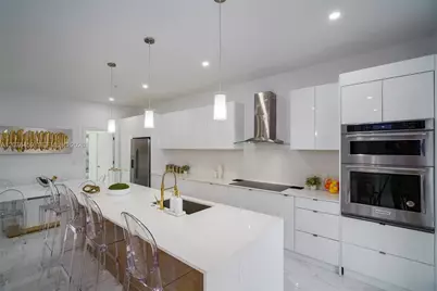 1004 N Riverside Dr, Pompano Beach, FL 33062 - Photo 5